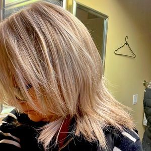 SmartLace women’s wig